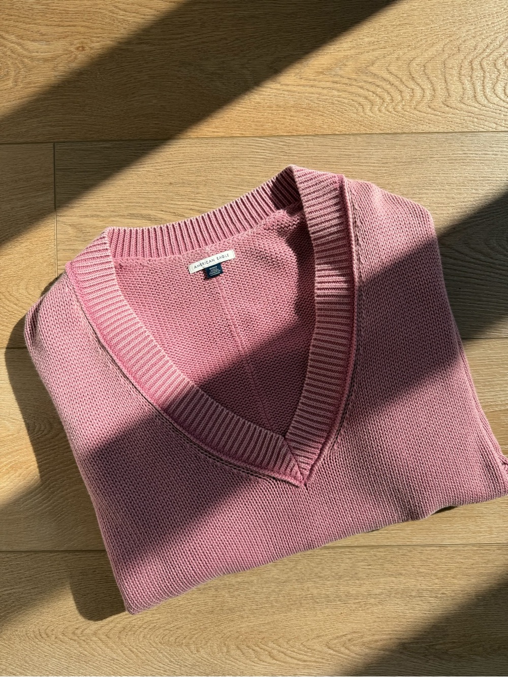 American Eagle Oversized V-Neck Sweater NWOT - Picture 2 of 6